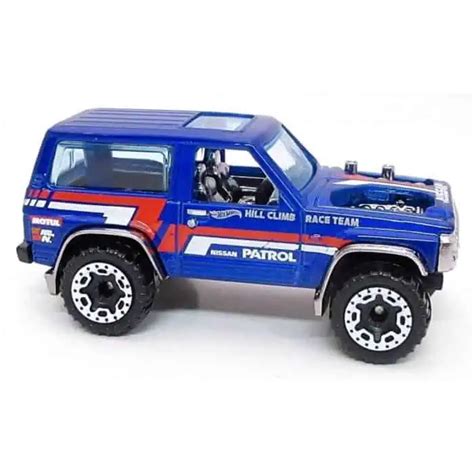 Hot Wheels J Imports Nissan Patrol Custom Universo Hot Wheels