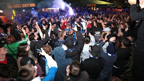 VfL Bochum feiert schönsten Bilder zum Klassenerhalt