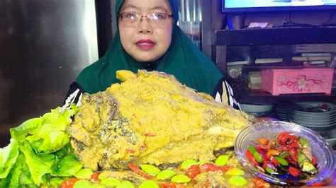 GULAI KEPALA KAMBING JUMBO UTUH TOPING PETE CABE RAWIT SAMBEL KECAP