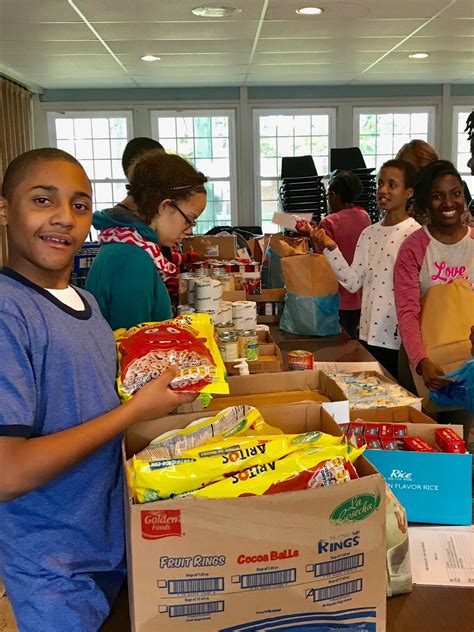 Heights Emergency Food Center — Disciples Christian Church