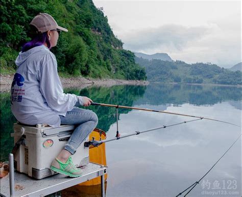 马湖钓鱼纪实惊魂诱惑美女钓鱼人必看