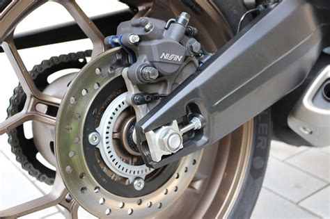 Best Inline Four Mid Naked Motorcycle Love By Japanese Cb R Test Ride Review Webike News