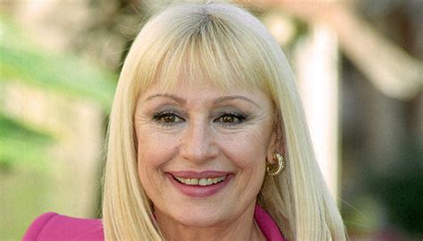 Raffaella Carrà in vendita la villa sull Argentario progettata da