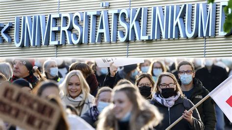 Streiks An Nrw Unikliniken Beeintr Chtigung Der Notfallversorgung Droht