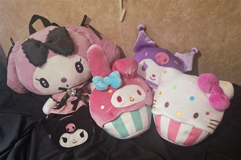 50 Hot Topic Haul R Sanrio