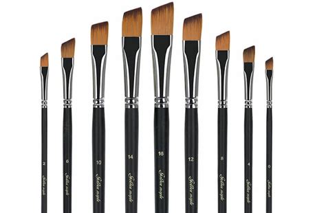 Best Brushes For Oil Painting: Top 5 Brush Sets For Artists