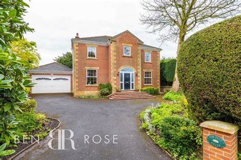 4 Bedroom Detached House For Sale In Shaw Hill Whittle Le Woods