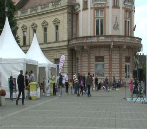 Karavan Čisto da se zna u Sremskoj Mitrovici Foto Video Sremska