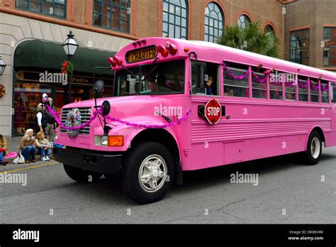 Pink Bus Hi Res Stock Photography And Images Alamy