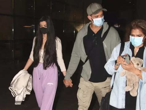 Saba Azad And Hrithik Roshan Walk Hand In Hand At Airport As They