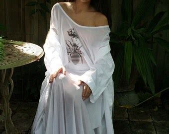 Queen Bee Silky White Nylon Nightgown Bridal Shower Honeymoon Lingerie Sleepwear