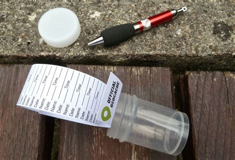 Was befindet sich in einem Cache? - Geocaching.at