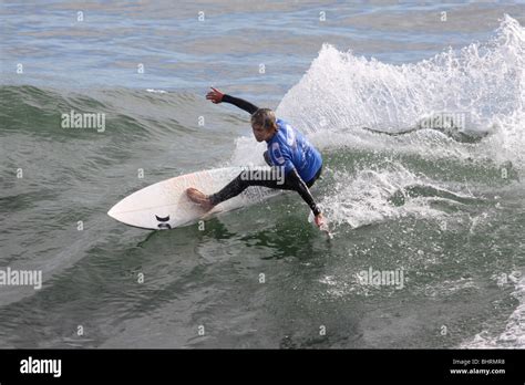 Surfing competition hi-res stock photography and images - Alamy