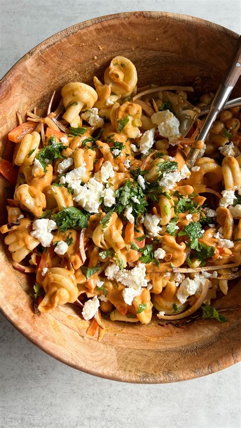 Avocado Chickpea Salad - Something Nutritious