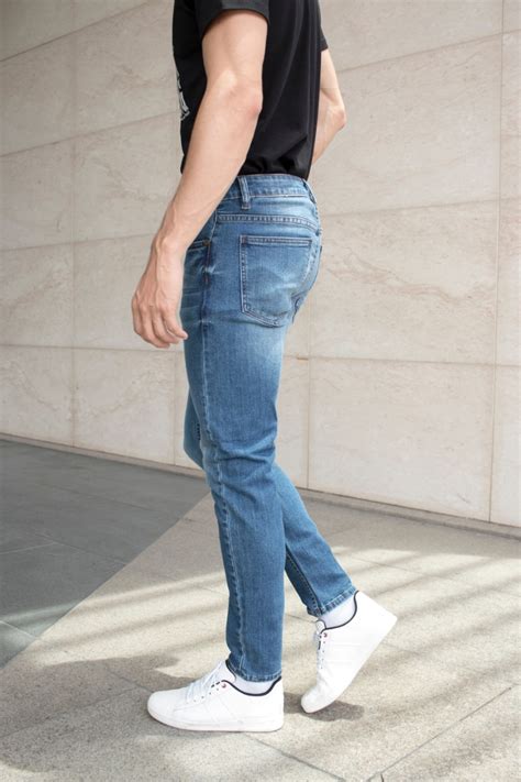 How Should Jeans Fit A Mens Guide For The Perfect Fit