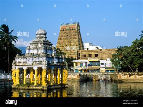 Kasi Viswanathar, Siva Temple with tank at Tenkasi near Courtalam ...