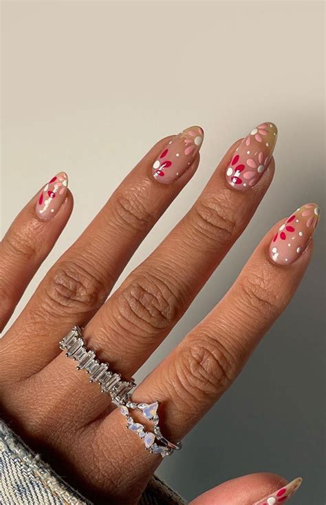 Best Spring Nails For Floral Nude Pink Nail Design