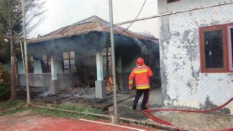 Asrama Santri Tahfidz Baitul Quran Siem Aceh Besar Terbakar