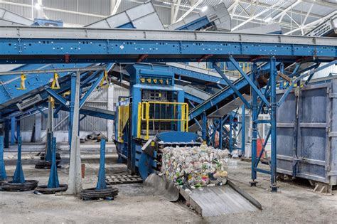 How Commercial Trash Compactors Can Benefit Your Business