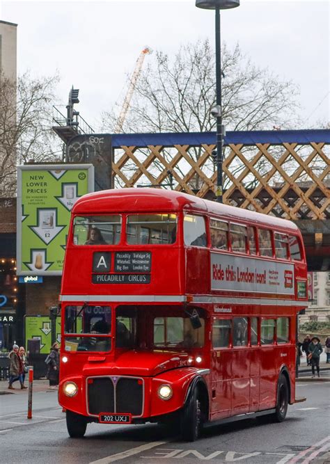 Londoner Buses RML887 202 UXJ A Waterloo York Road 06 Flickr