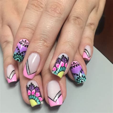 Francés mándala Uñas trivales Manicura de uñas Decorados para uñas