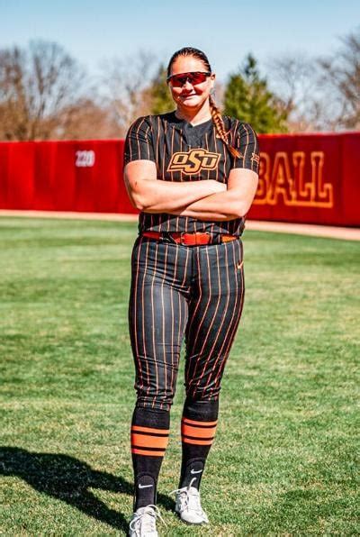 Former Lady Viking Returns To Ncaa Women’s World Series Sports Times