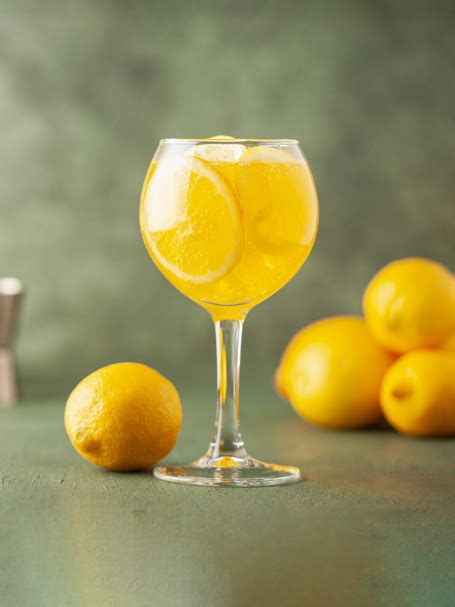 Recette Cocktail Limoncello Spritz Destination Cocktails