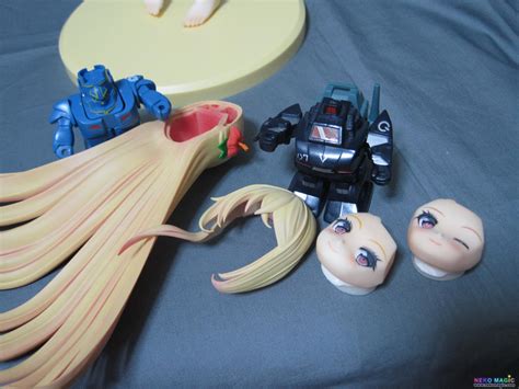 Futaba Express Ikenai Bikini No Onee San Sasaki Saeko PVC Figure By Daiki Kougyou