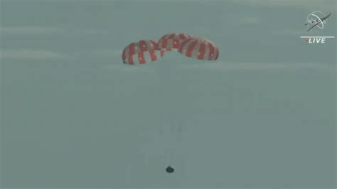 Orion Splashes Down In Pacific Ending NASAs Historic Artemis 1 Moon