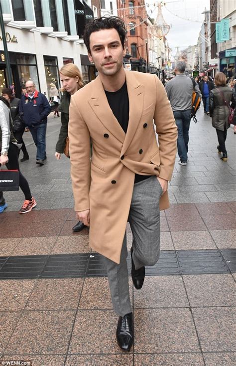 Aidan Turner Returns Home To Dublin For Christmas Aidan Turner News