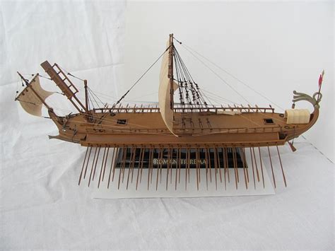 Римская боевая трирема (триера) — Каропка.ру — стендовые модели ...