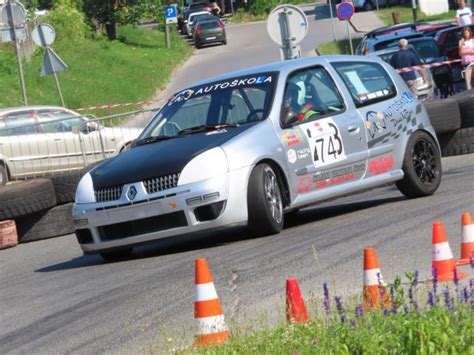 AUTOSLALOM PRVIJENAC SEZONE NA NOVOJ STAZI Racing Hr