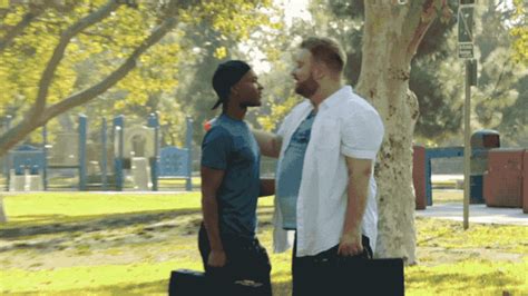 I Hired A Cia Spy To Find My Naked Photo