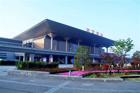 Take A Closer Look At Nanjing South Railway Station Structure