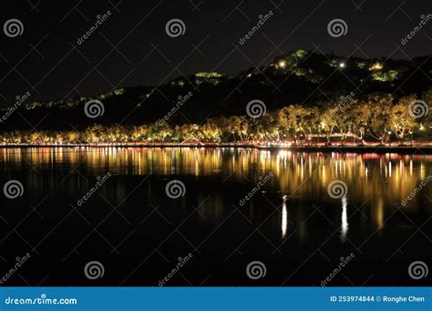 Night View of Hangzhou West Lake Stock Photo - Image of lake, scene ...