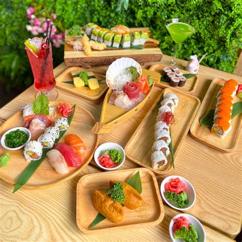 Maki And Ramen Menu 9