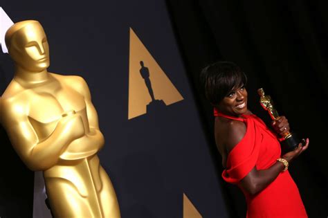 Viola Davis Wins Best Supporting Actress At Oscars Celebmafia