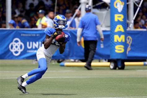 WATCH: Los Angeles Rams WR Tutu Atwell Brings in Impressive Over the ...