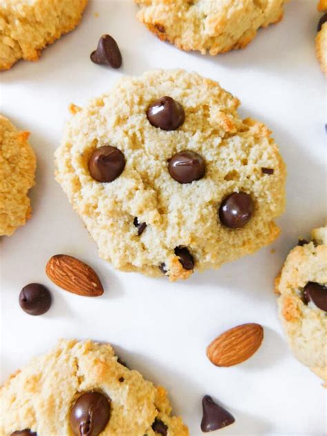 Gluten-Free Almond Flour Chocolate Chip Cookies - Supermom Eats