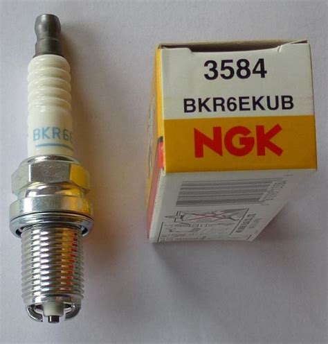 NGK BKR6EKUB Zündkerze