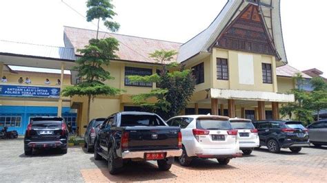 Rapat Paripurna Dprd Torut Pakai Gedung Baru Bekas Polres Toraja Utara