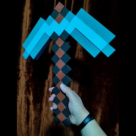 STL file Minecraft Pickaxe - Real Sized and Textured・Template to ...