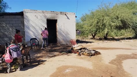 El fuego arrasó el interior de una vivienda y una familia se salvó de