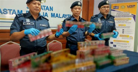 JKDM Patahkan Cubaan Seludup Rokok RM1 9 Juta Harian Metro