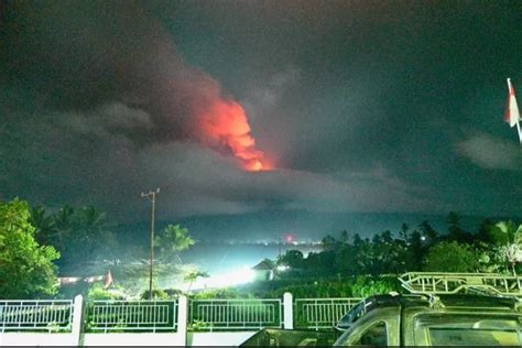 Status Awas Energi Erupsi Gunung Lewotobi Laki Laki Meningkat Jurnal