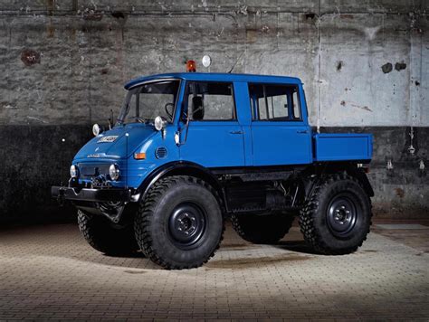 Mercedes Benz Unimog