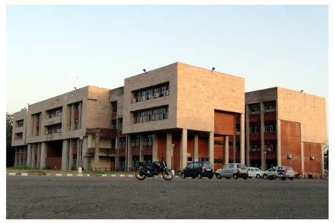 Fee Structure Of Chandigarh College Of Engineering And Technology Ccet