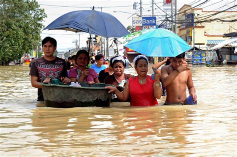 Philippines steps up typhoon relief efforts | Environment News | Al Jazeera