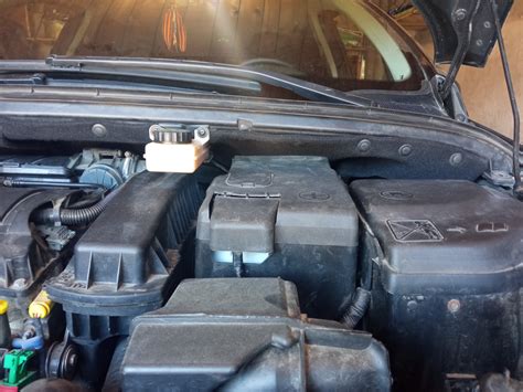 Как и у всех. Жабо и шумка. — Peugeot 307, 1,6 л, 2007 года | своими ...