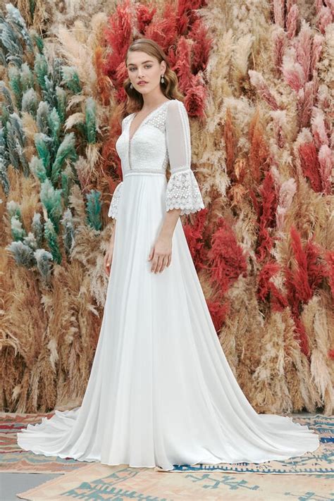 Abiti da sposa Atelier Emé per rito civile spazio all originalità